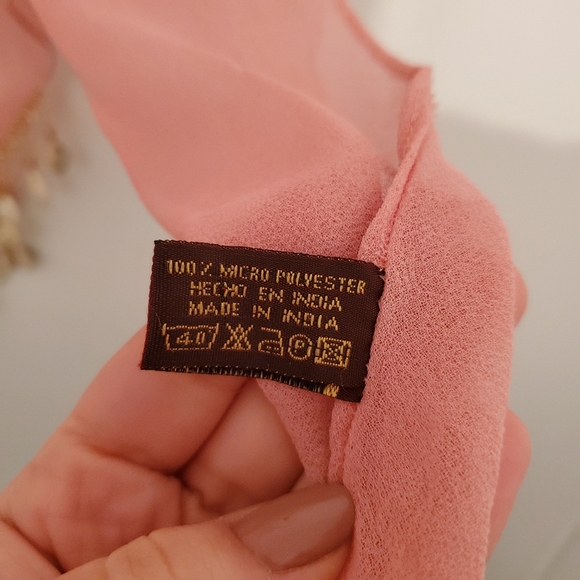 Wrap - Picture 6 of 6